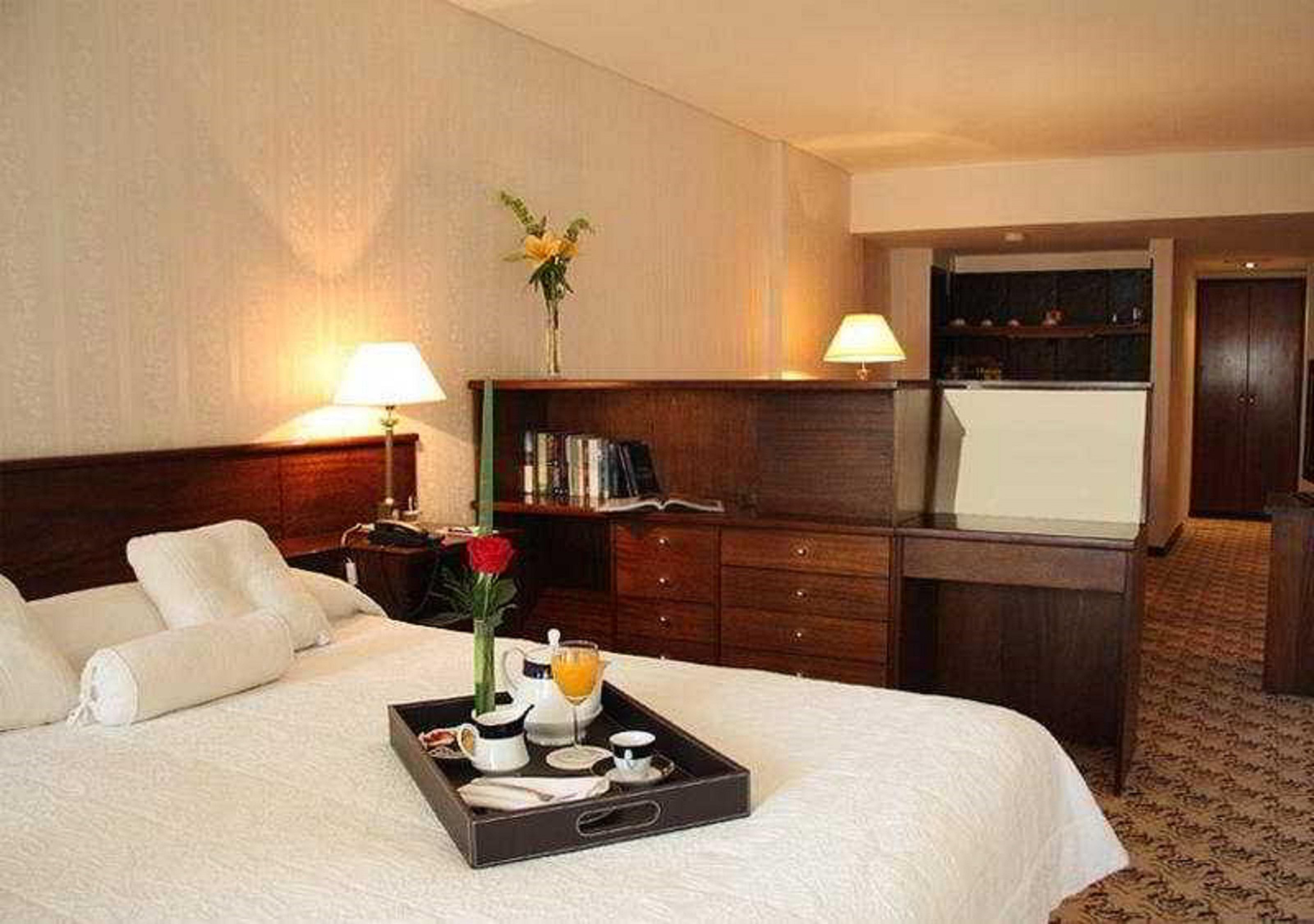 Feir'S Park Hotel & Rooftop Μπουένος Άιρες Εξωτερικό φωτογραφία A room at the hotel