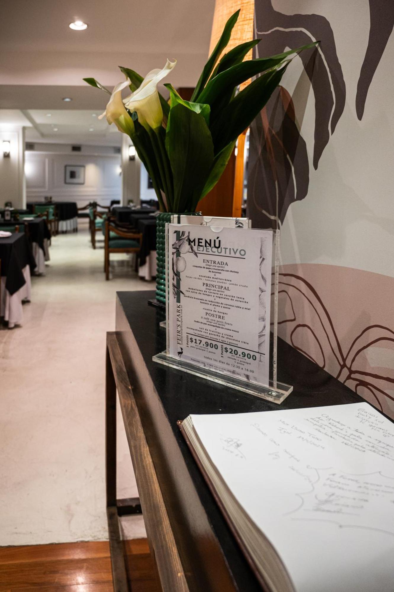 Feir'S Park Hotel & Rooftop Μπουένος Άιρες Εξωτερικό φωτογραφία Menu in a restaurant