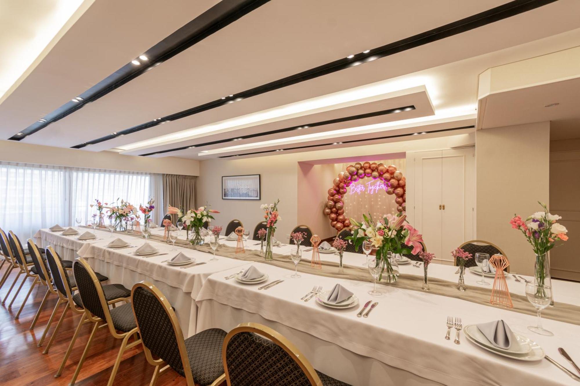 Feir'S Park Hotel & Rooftop Μπουένος Άιρες Εξωτερικό φωτογραφία The interior of the restaurant